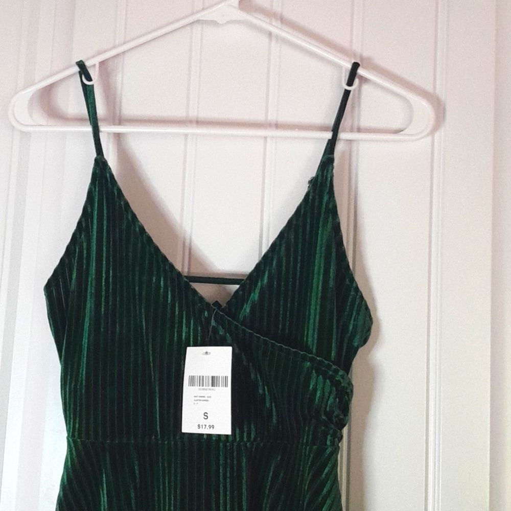 Forever 21 Green Mini Open Back Dress - Picture 2 of 3